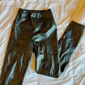 Adorable Aritzia leather pants! Super cute and worn once.